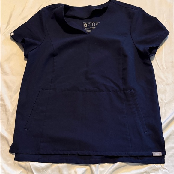 FIGS Navy Scrub Top Women’s Technical Collection Size XS - Picture 2 of 8
